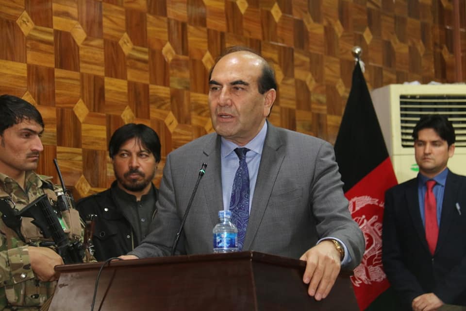 یس